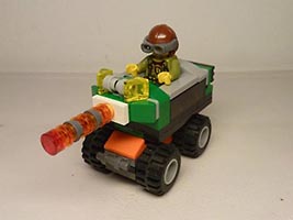 Набор LEGO Танк масштаба минифигурки