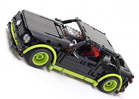 Набор LEGO Black Sedan Motorized Car