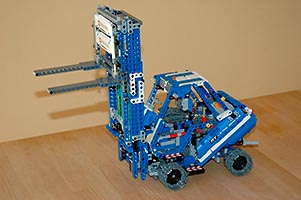 Набор LEGO FORKLIFT C MODEL 42042
