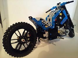 Набор LEGO 42063 BMW R 1200 GS Adventure C model