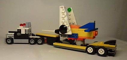 Набор LEGO 31060 Training Jet Transporter