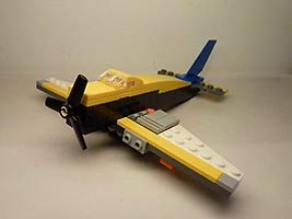 Набор LEGO 31060 Carrier Aircraft with Folding Wings