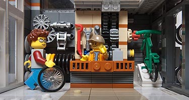 Набор LEGO Магазин велосипедов (модульное здание)