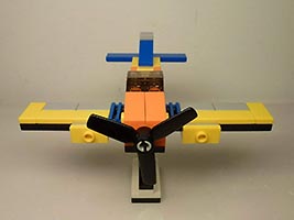 Набор LEGO Маленький самолет на подставке