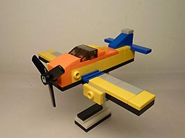 Набор LEGO Маленький самолет на подставке