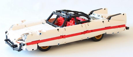 Набор LEGO Retrofuturistic Nuclear Car