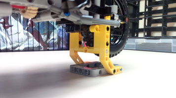 Набор LEGO Display Stand for 42063 BMW R 1200 GS