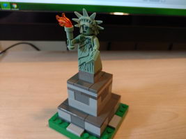 Набор LEGO Пьедестал для статуи Свободы