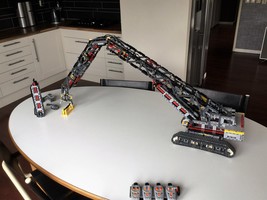 Набор LEGO Demolition crane