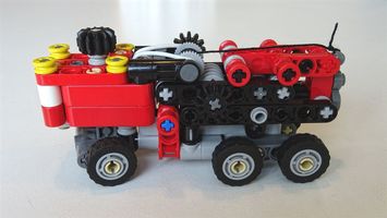 Набор LEGO Technic 40th anniv. Tribute - Tiny Tow Truck