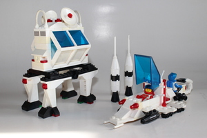 Набор LEGO Alien Moon Stalker (Futuron Style)