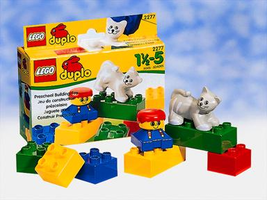 Набор LEGO 2277 Мальчик с котом