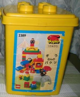 Набор LEGO 2389 Ведро с деталями животных