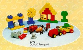 Набор LEGO 2392 Двор на ферме