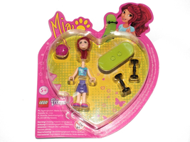 Набор LEGO 471702 Mia with Skateboard