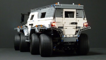 Набор LEGO Вездеход 'Авторос-Шаман' (колесная формула 8x8)